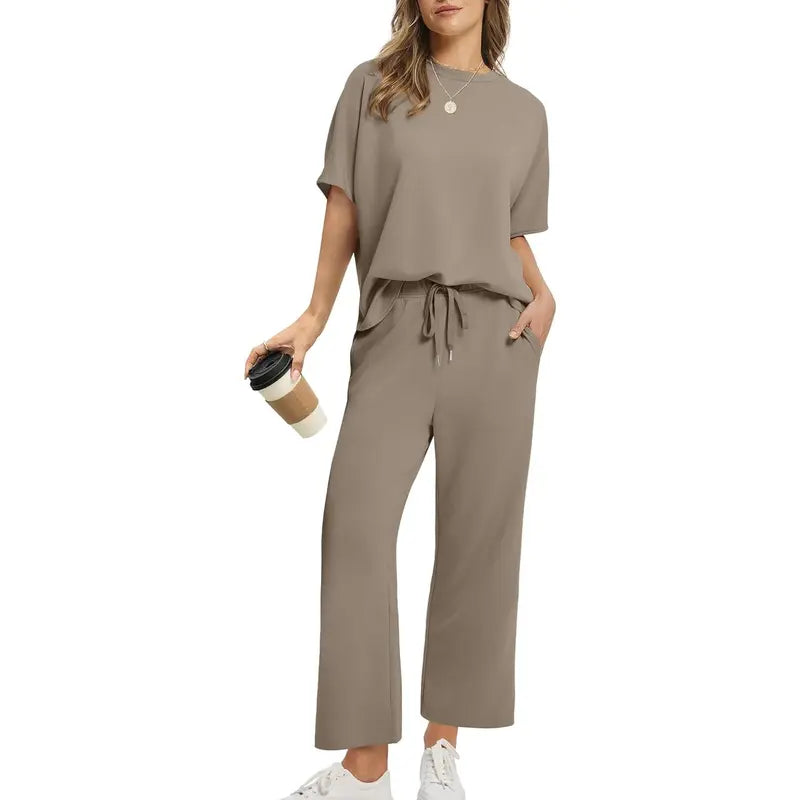 Soft Minimal Lounge Set