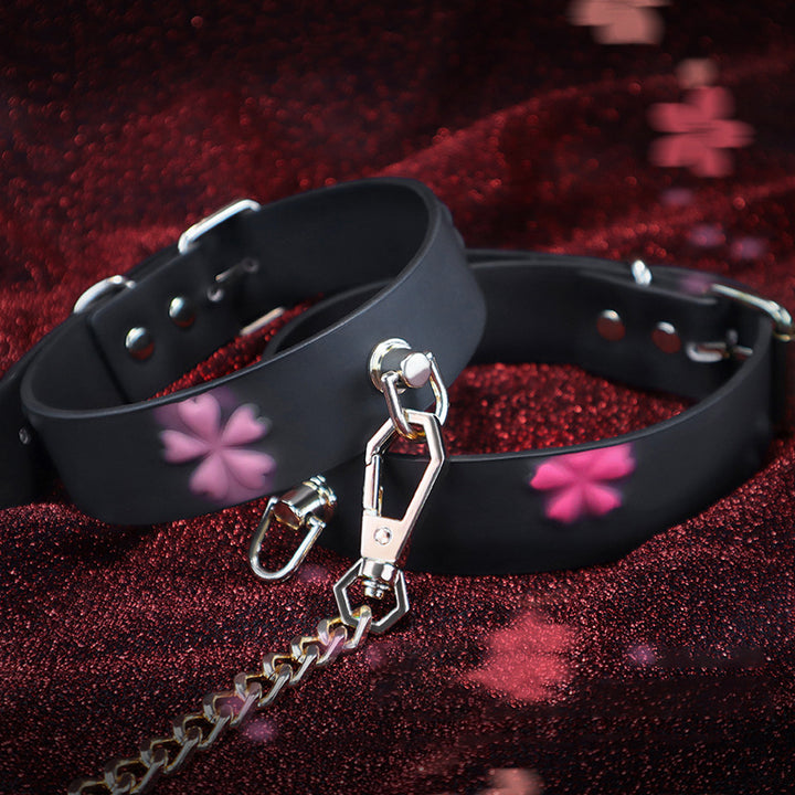 Temperature Reactive Sakura Collar