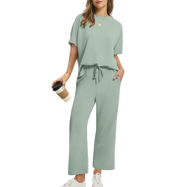 Soft Minimal Lounge Set