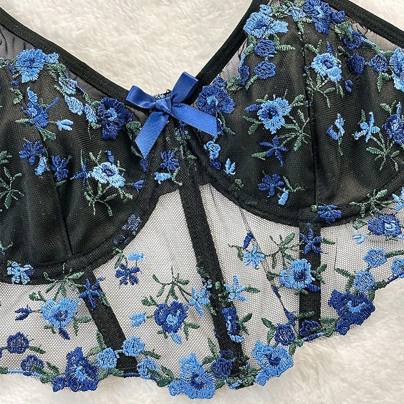 Floral Embroidered Underwire Bra Set