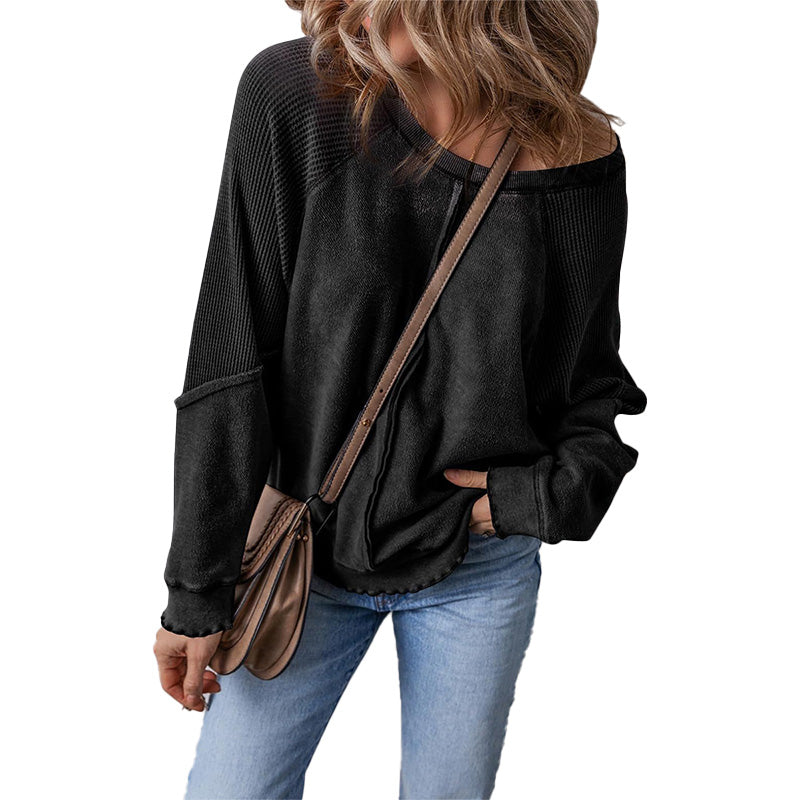 Relaxed Reverse-Seam Pullover