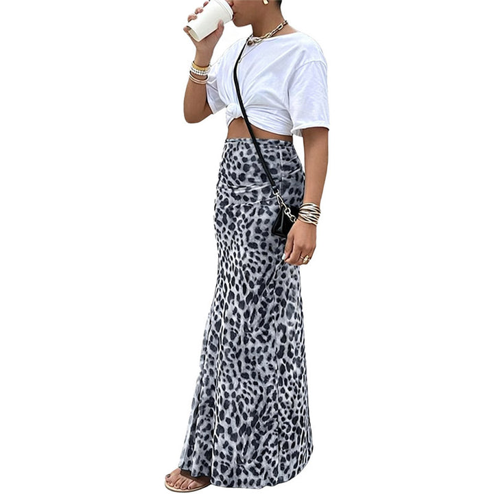Relaxed Leopard Print Skirt