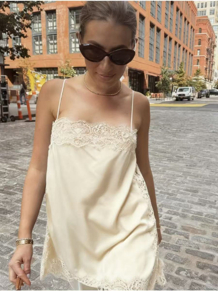 Lace Trim Cami Top – Minimal Chic Spaghetti Strap Tank Top for Women